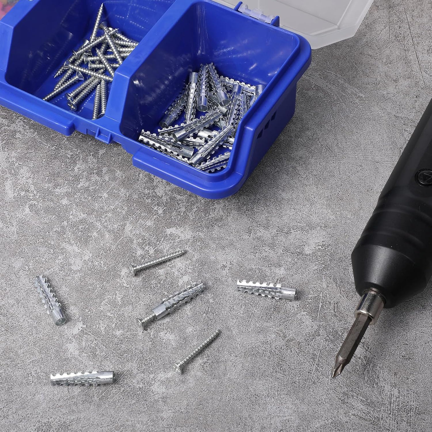 60 pezzi di tasselli metallici con viti