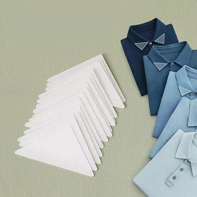 NOUIL™ Toppa a triangolo sul colletto della camicia